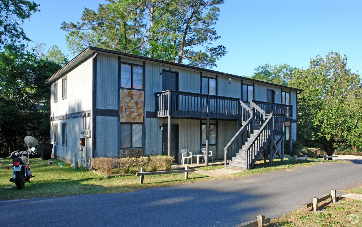 Primary Photo - 285 Dixie Dr