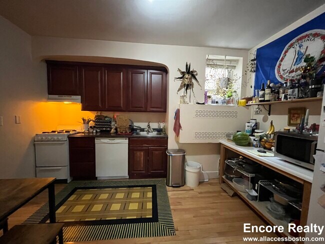 Foto del edificio - 1559 Beacon St