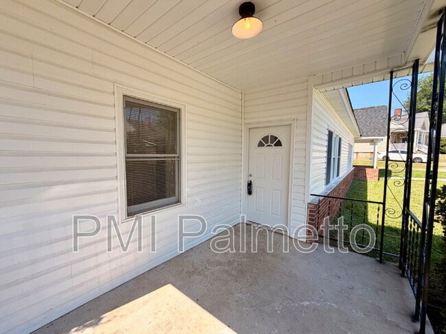 Building Photo - 260 8th St