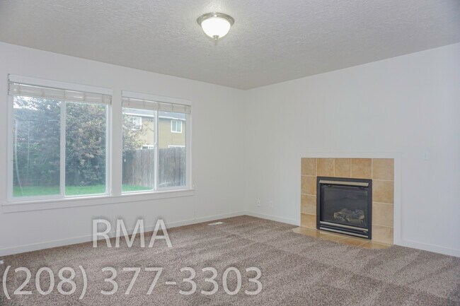 Building Photo - 10108 W Portola Dr