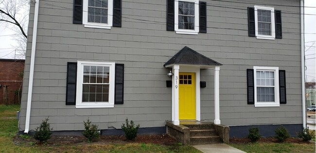Building Photo - 319 W Fisher Ave