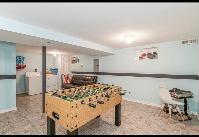 Foto del edificio - 33451 N Sears Blvd