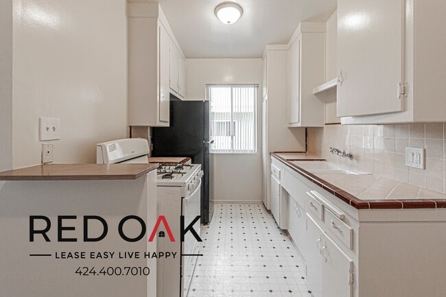 Building Photo - 1533 9th St