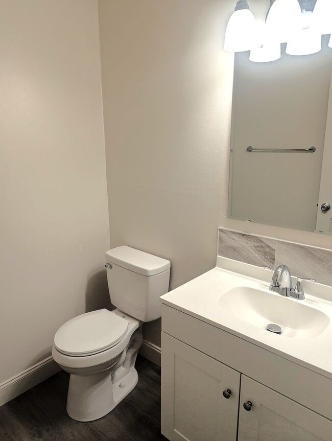 Foto del edificio - 247 Reed Ave