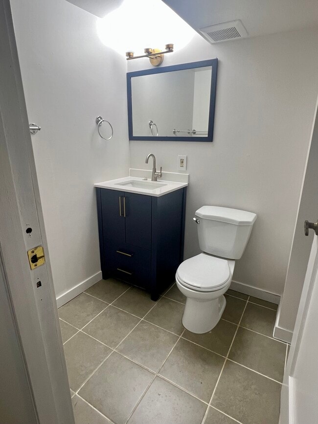 Building Photo - 3285 8th Av W