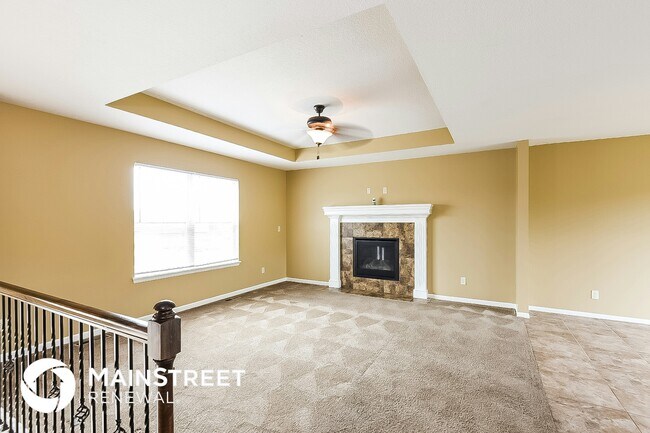 Building Photo - 305 Golfview Dr