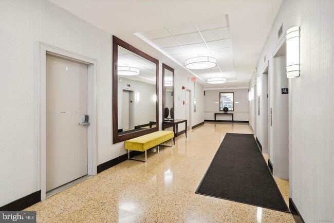Building Photo - 10500 Rockville Pike