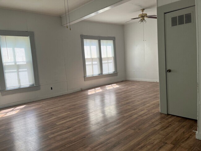 Foto del edificio - Nice 2 Bedroom 1 bath home