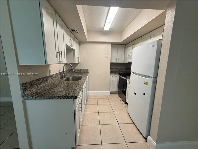 Foto del edificio - 2216 NW 59th Wy