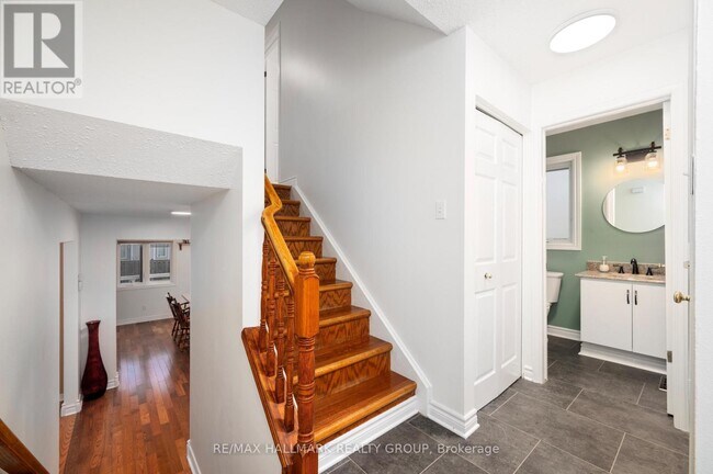 Photo du bâtiment - 45 Tartan Dr