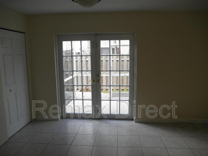 Foto del edificio - 876 Summit Lake Dr