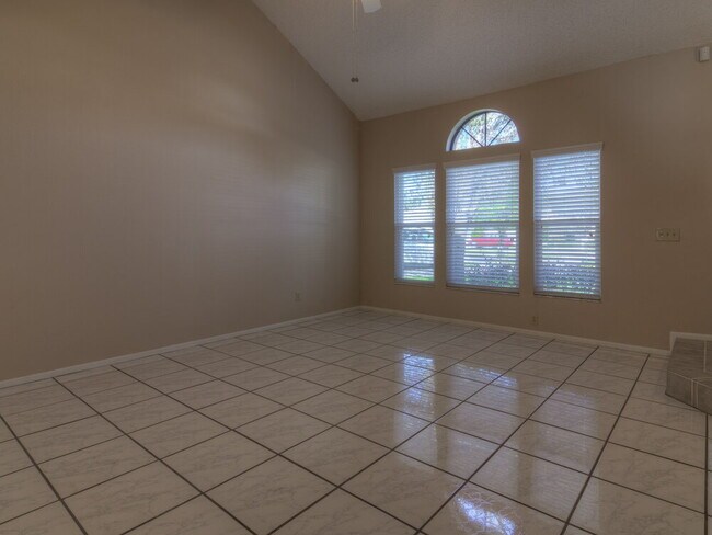 Foto del edificio - 2066 Inge Ct
