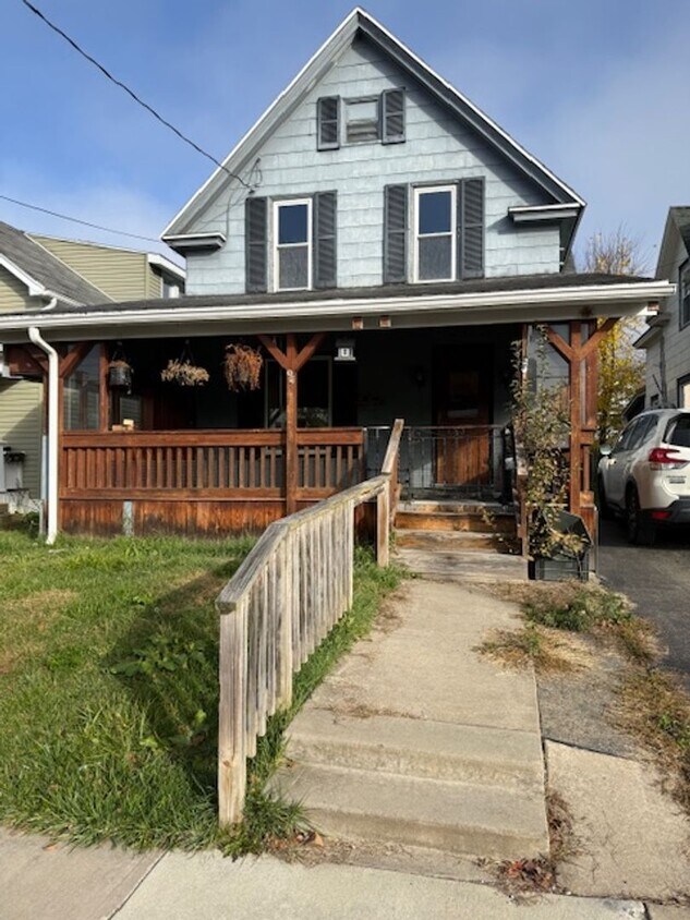 Foto principal - 4 Bedroom house in Bradford, PA