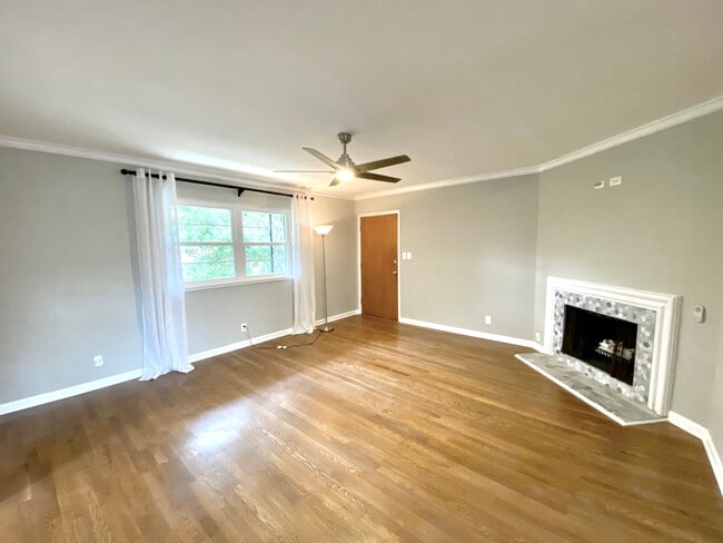 Photo - 3660 Peachtree Rd NE Apartment