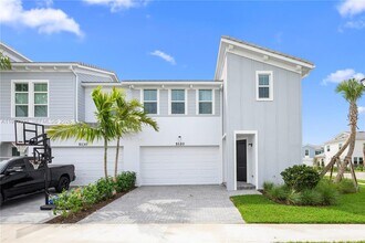 Building Photo - 5120 Willow Crk Dr