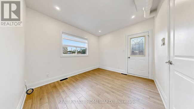 Building Photo - 124 Kendal Ave