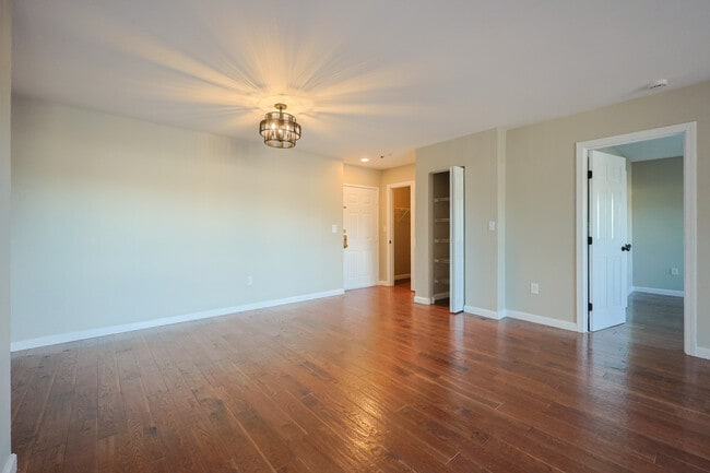 Building Photo - 3920 Mystic Valley Pky