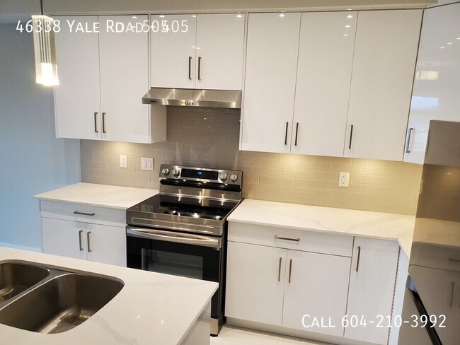 Building Photo - 5th Floor Corner Unit in Yaletown Living