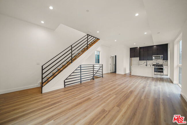 Building Photo - 8664 Cadillac Ave