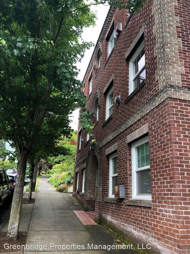 Foto principal - 236 SE 32nd Ave