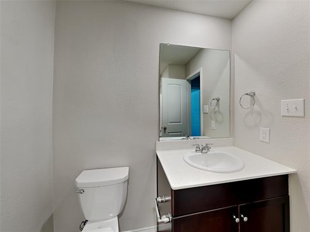 Building Photo - 305 Anvil Dr