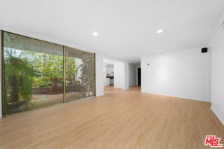 Foto del edificio - 406 N Oakhurst Dr