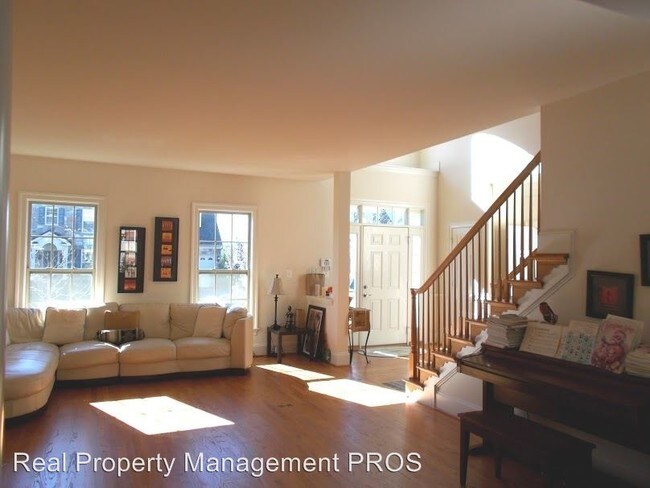 Building Photo - 14302 Ladderbacked Dr
