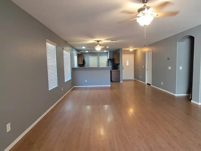 Foto del edificio - 15450 W Mercer Ln