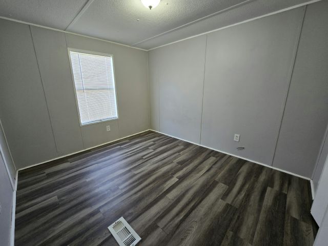 Building Photo - 1325 Wenlon Dr