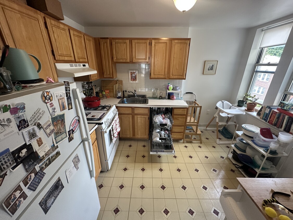 Primary Photo - 14 Colborne Rd
