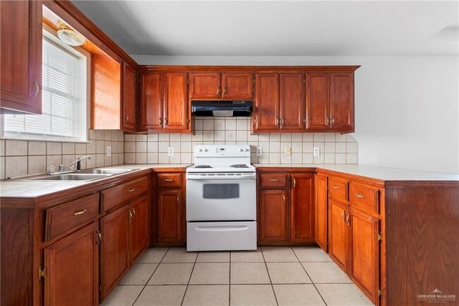 Building Photo - 3717 Clavel St
