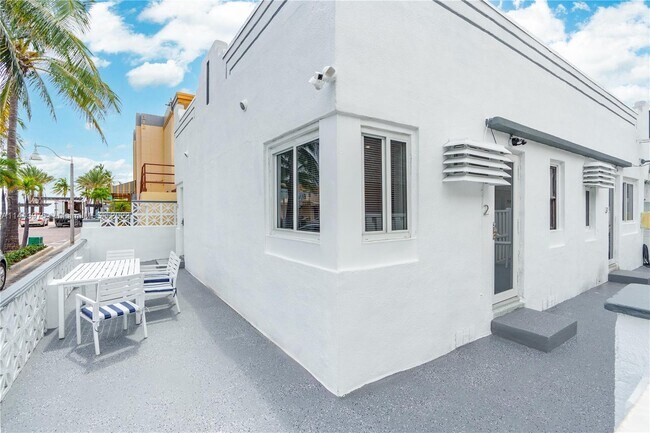 Building Photo - 316 Minnesota St