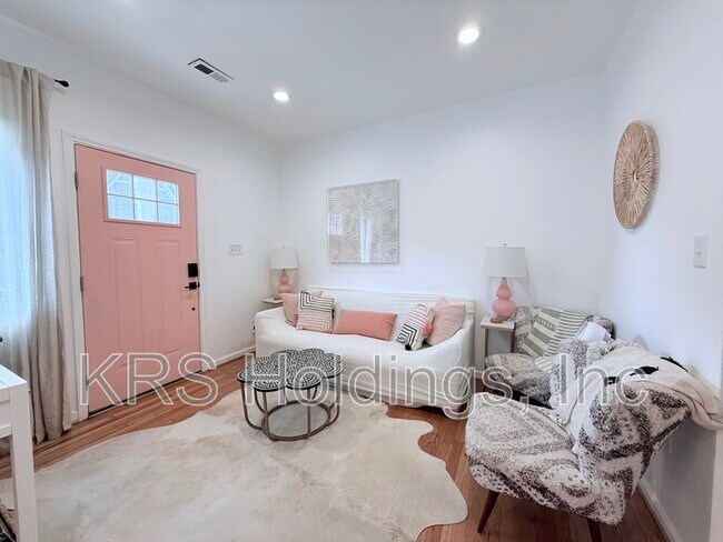 Foto del edificio - 617 E Cabarrus St