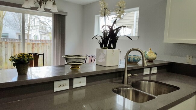 Photo - 16832 NW Oak Creek Dr House