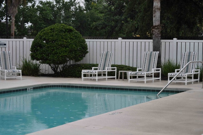 Building Photo - 8230 Dames Point Crossing Blvd N