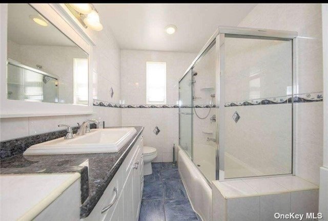 Foto del edificio - 260-24 73rd Ave