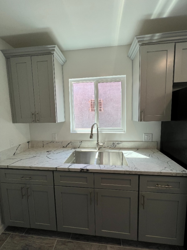 Photo - 2333 S Mansfield Ave Apartment