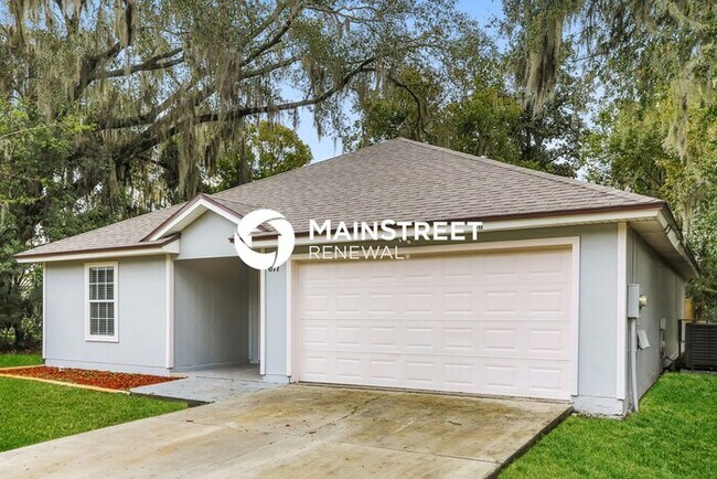 Foto del edificio - 3 Bedroom Pet-Friendly Home in Green Cove Springs, FL with Main Street Renewal