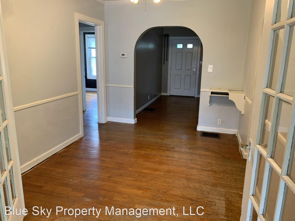 Building Photo - 3 br, 1 bath House - 1308 West Jackson Street