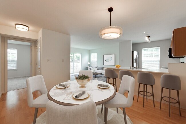 Foto del edificio - 1125 Arbor Creek Dr