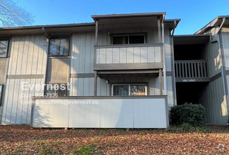 Building Photo - 2235 Sunderland Rd