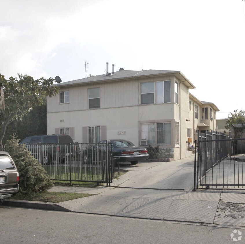 Primary Photo - 5748 La Mirada Ave