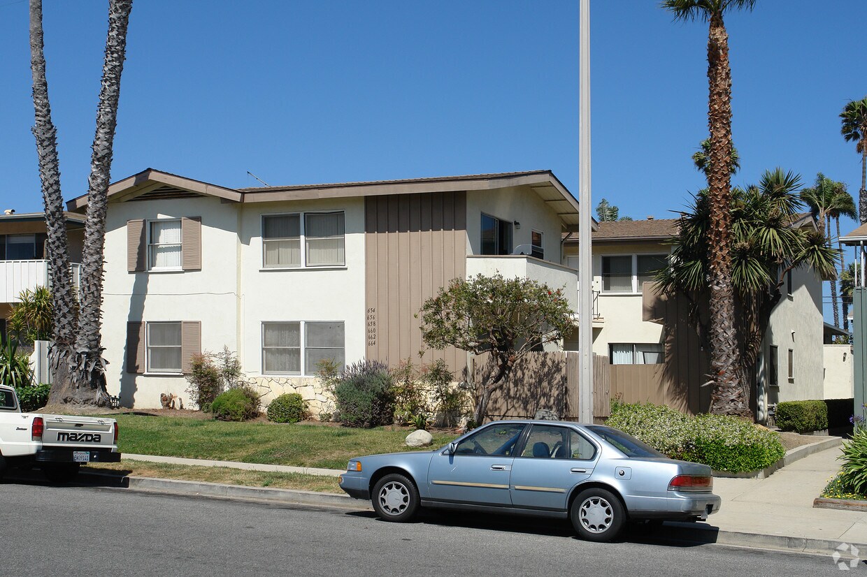 Foto principal - 654-664 Empire Ave