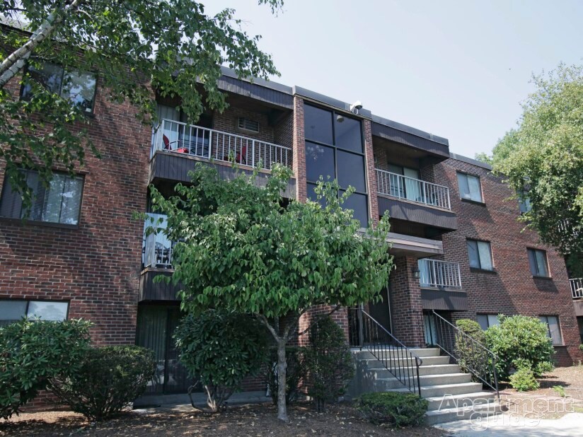 5 Goldthwaite Rd, Worcester, MA 01605 Apartments in Worcester, MA