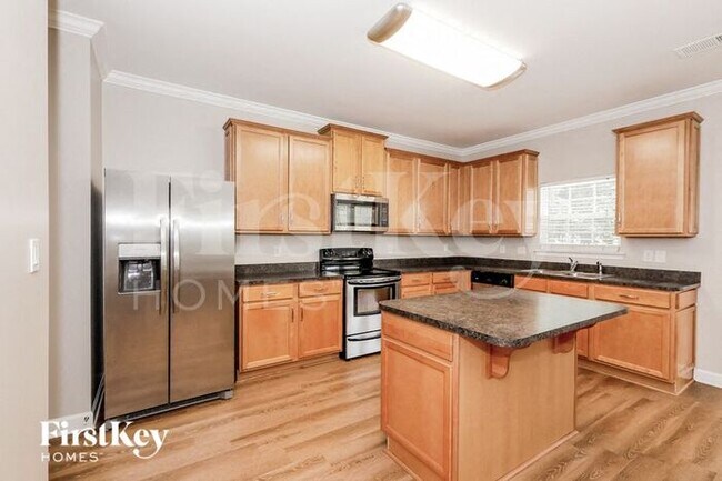 Foto del edificio - 4006 Linville Falls Ln