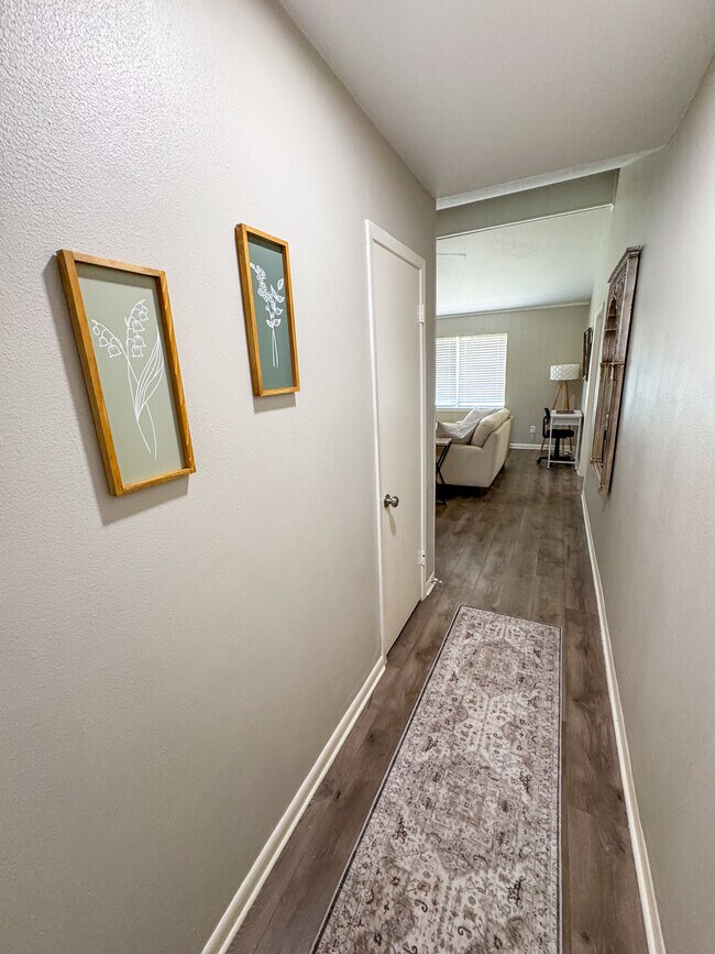 Foto del edificio - 718 Alyse St