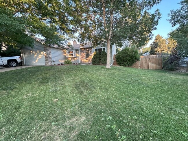 Building Photo - Charming 3BR House in Aurora