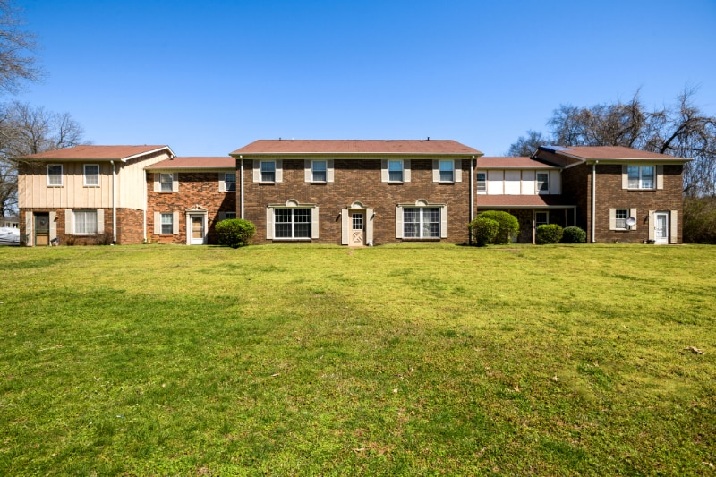 1301 Neelys Bend Rd Unit J77, Nashville, TN 37115 Condo for Rent in