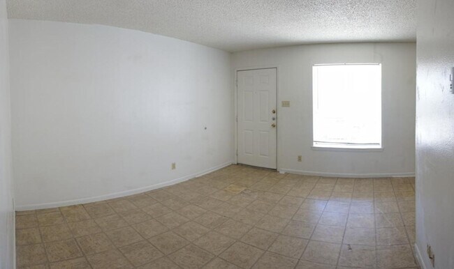 Building Photo - 3109 Atkinson Ave