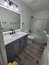 Building Photo - 830 N Ferger Ave